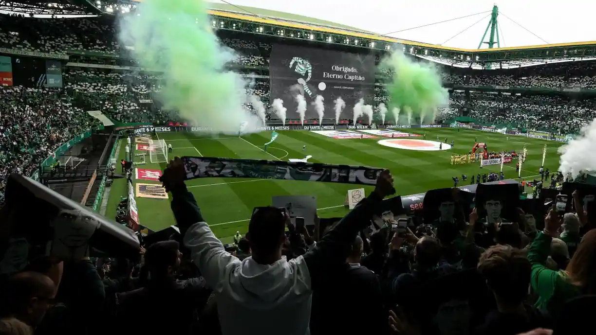 Sporting Spectacles: The Thrills and Drama of Entertainment in the Game!