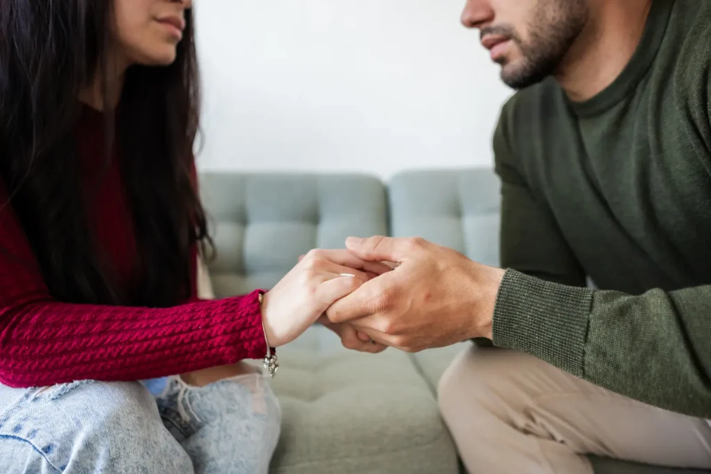 Navigating Modern Relationships Through Emotional Intelligence